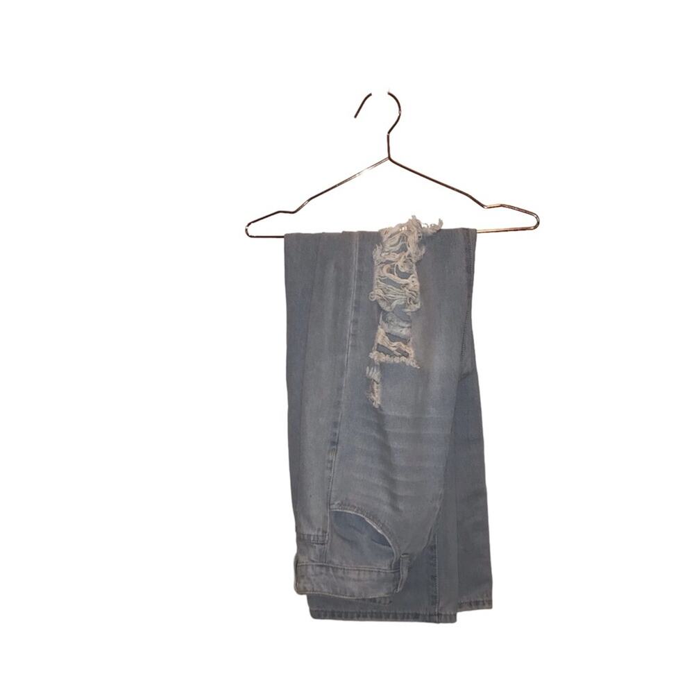 Jessica light wash destroyed jeans size medium